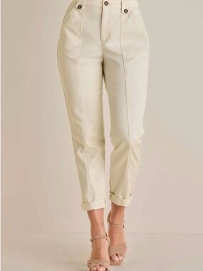 VENUS Cream Ankle-Length Chino Pants